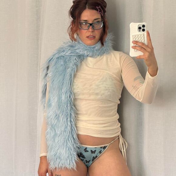 zig zag goods Accessories - baby blue shaggy faux fur scarf ❄️✿